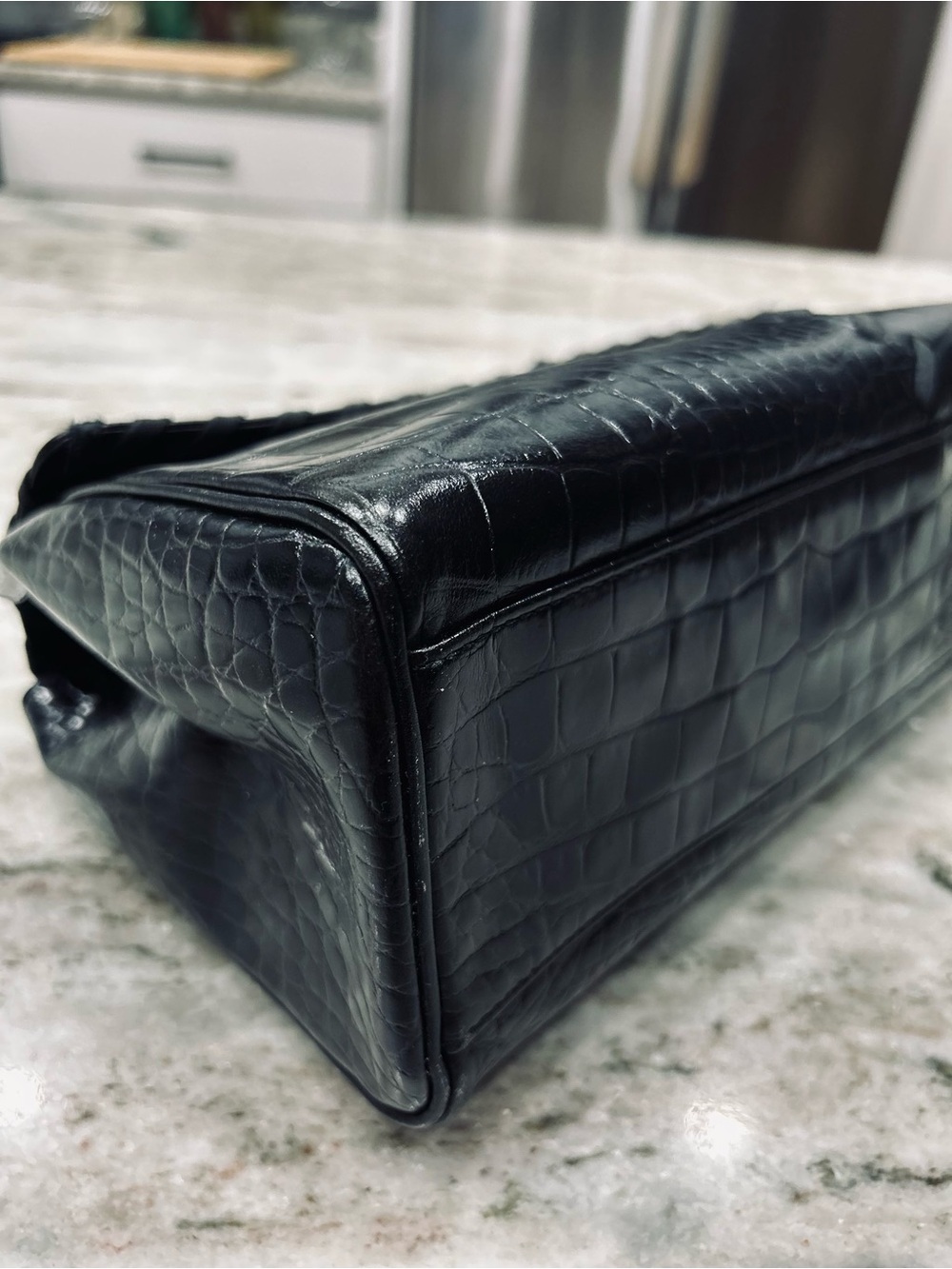 Yves Saint Laurent Authentic Elegant Black Crocodile Embossed Top-Handle Bag - Picture 8 of 14